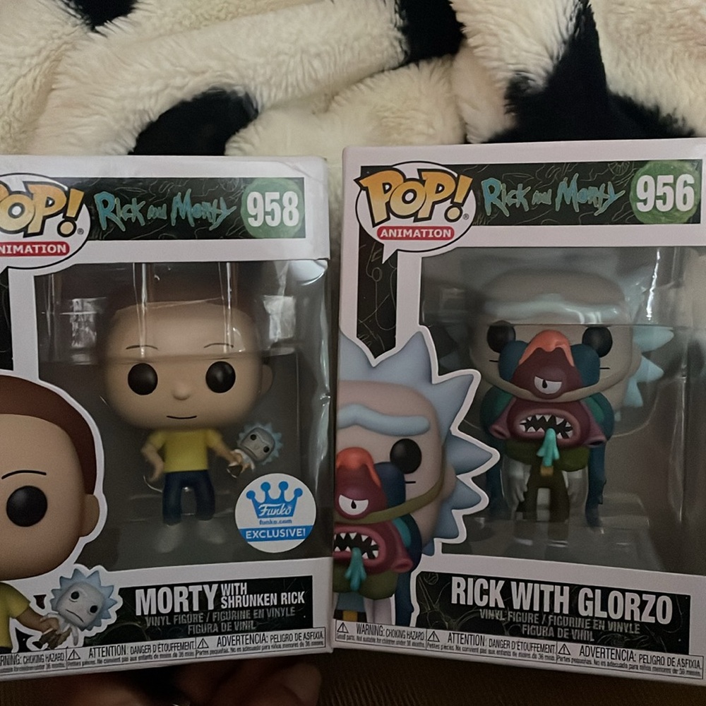 🎁 Funko Pop Morty Holding Mini Rick Exclusive AND Rick with Glorzo bundle